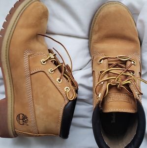 Womens 7½ Timberlands Ankle Boots suede classic